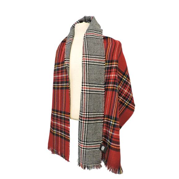 Steve Madden Reversible Scarf Houndstooth Plaid One Size - Picture 5 of 6